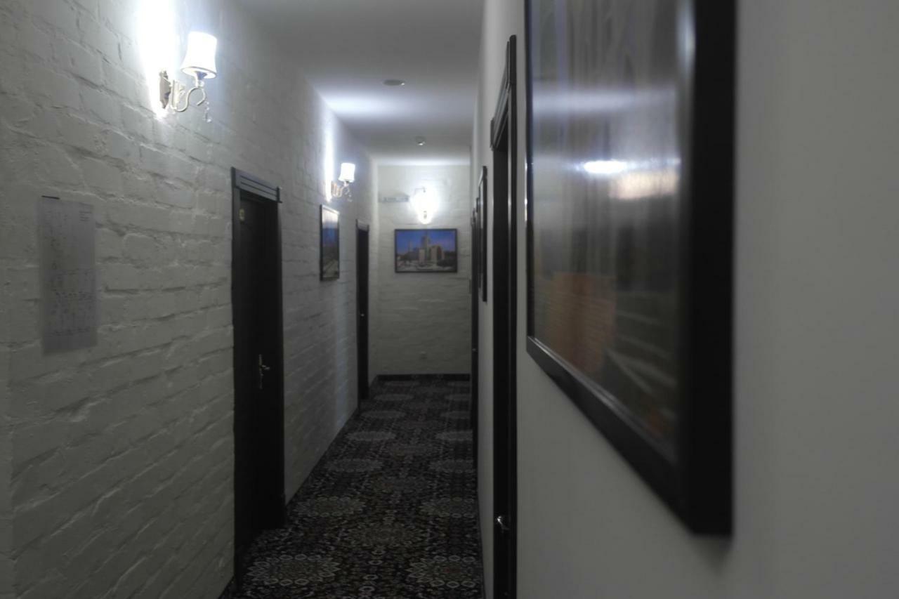 Orient Star Hotel Tasken Kültér fotó