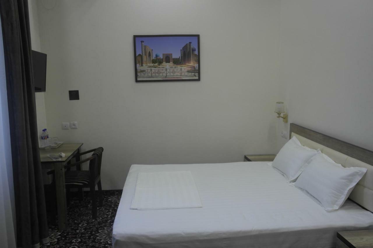 Orient Star Hotel Tasken Kültér fotó